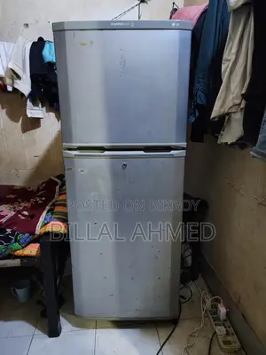 LG 10 CFT Fridge for sale