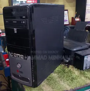 Desktop Computer MSI model 16GB Intel Core i5 HDD 256GB