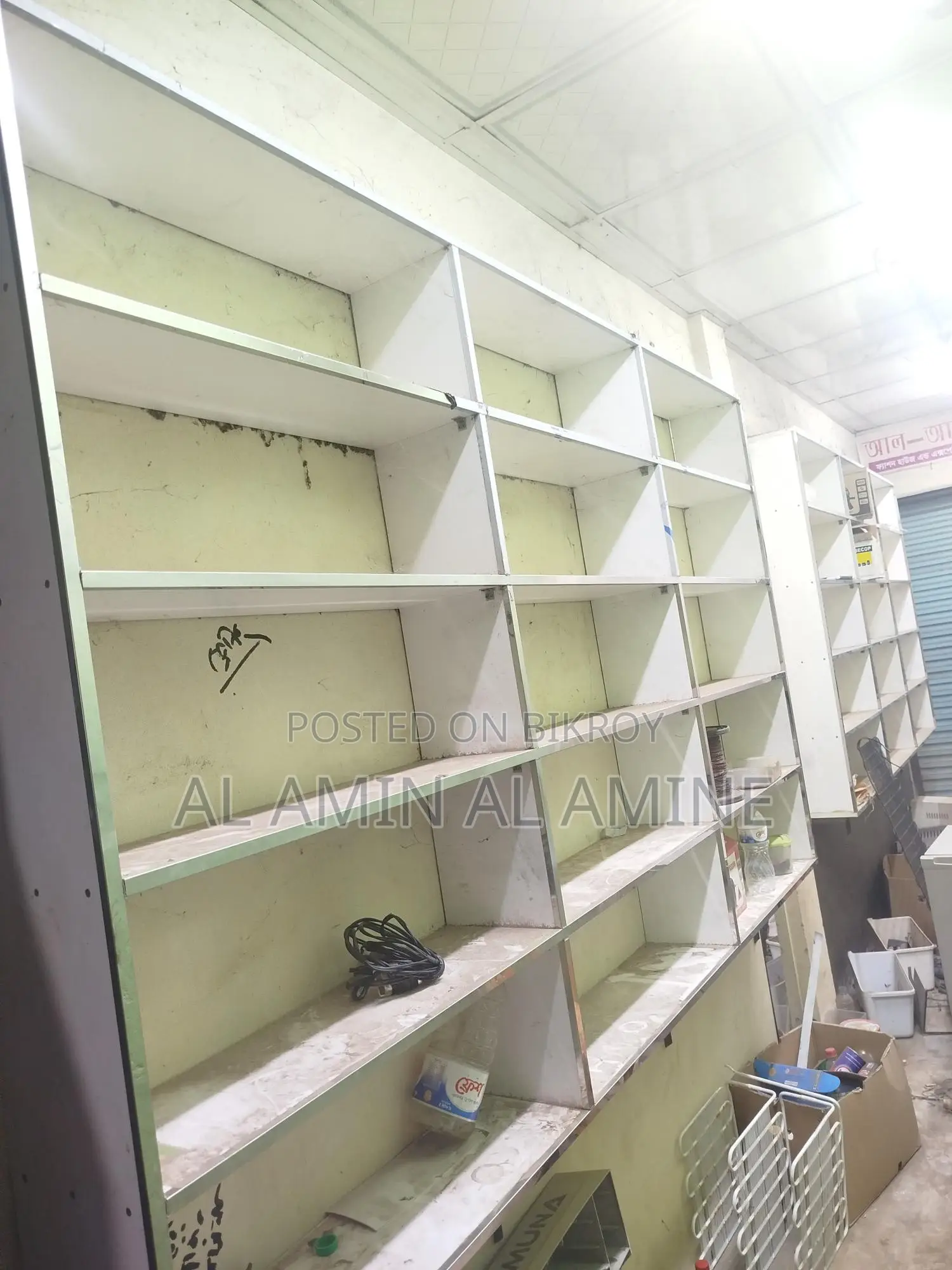 দোকানের রেক ও কাউন্টার ওসিলিং লাইট সেল হবে