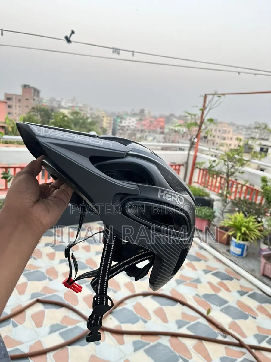 Hero Weapon Helmet