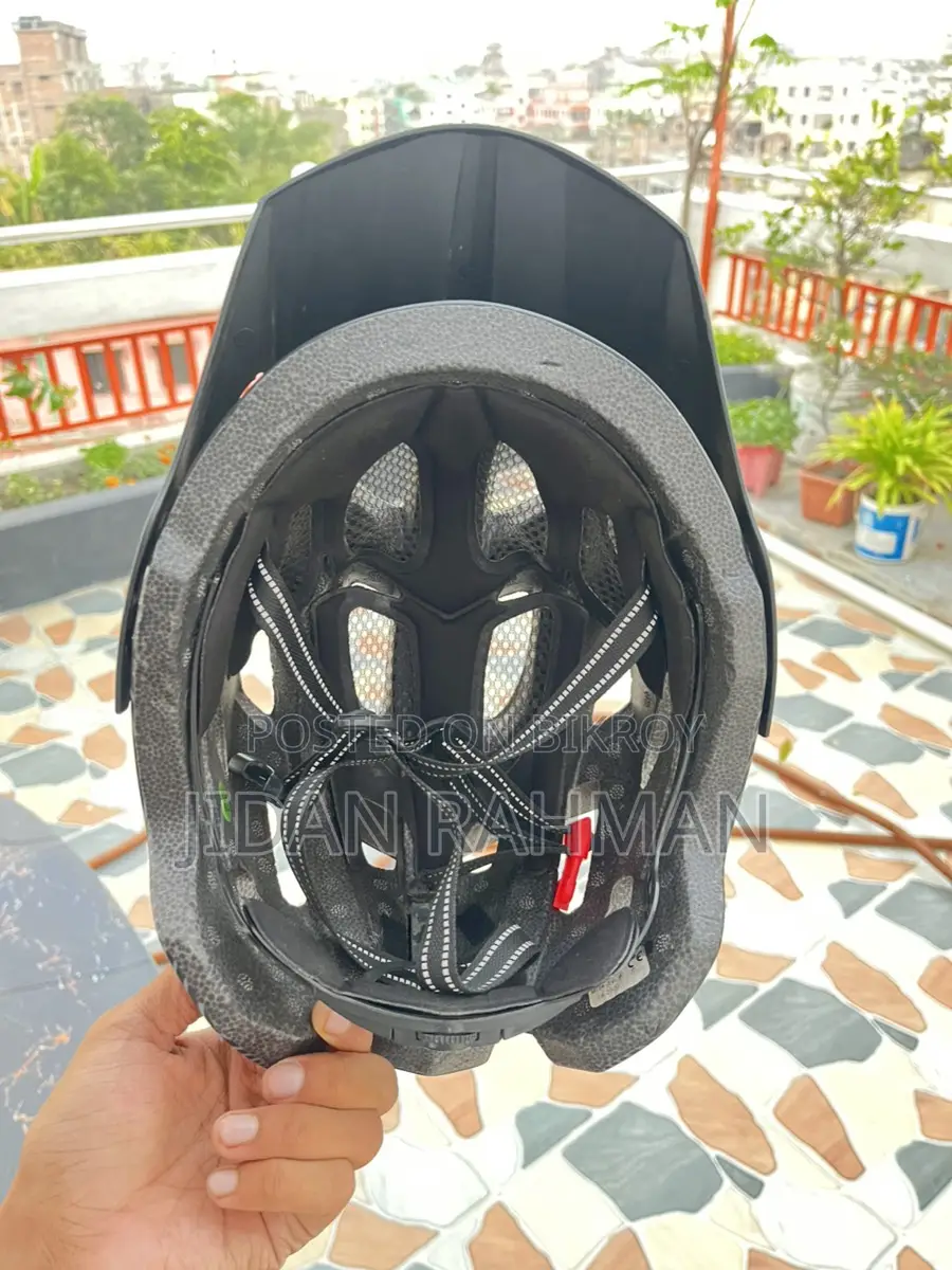 Hero Weapon Helmet