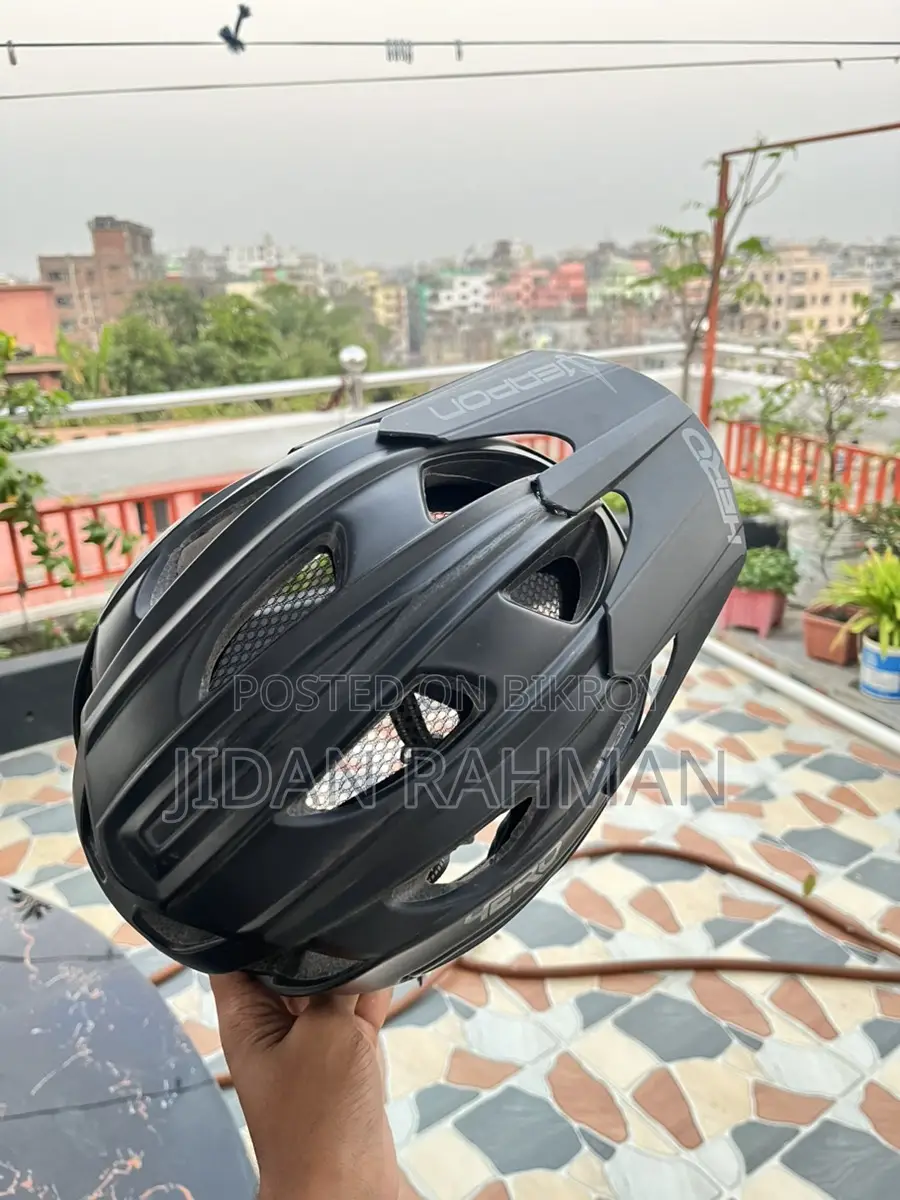 Hero Weapon Helmet