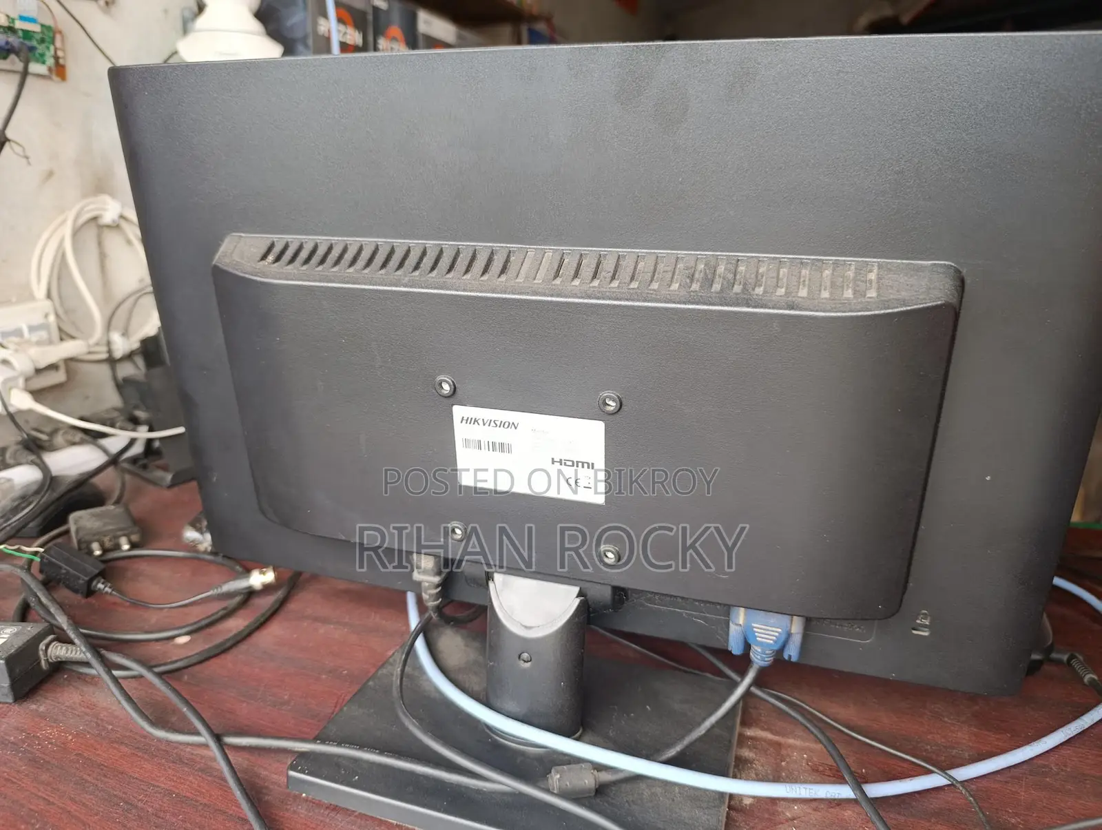 Hikvision 19" Monitor