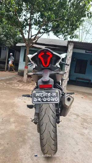 CFMoto 300SR . 2025