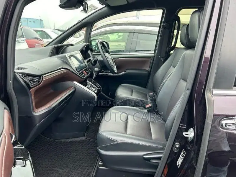Toyota Esquire Non hybrid Gi Wine 2021