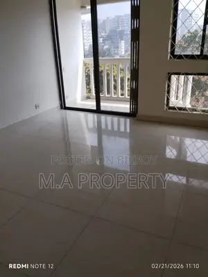 GOOD QUALITY LAKE VIEW FLAT RENT IN GULSHAN 2