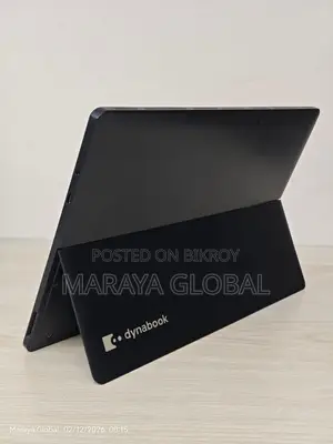 Toshiba Japanese Laptop: Use as Laptop or Tablet