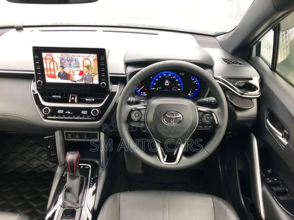 Toyota Corolla Cross Z Nardo Grey 2021