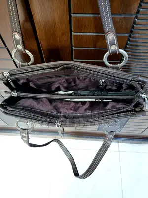 লেদার ব্যাগ