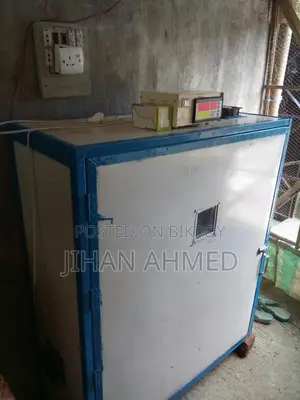 Incubator for 1800 Eggs