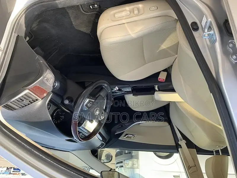 Toyota Premio FEX Silver 4 Point 2020