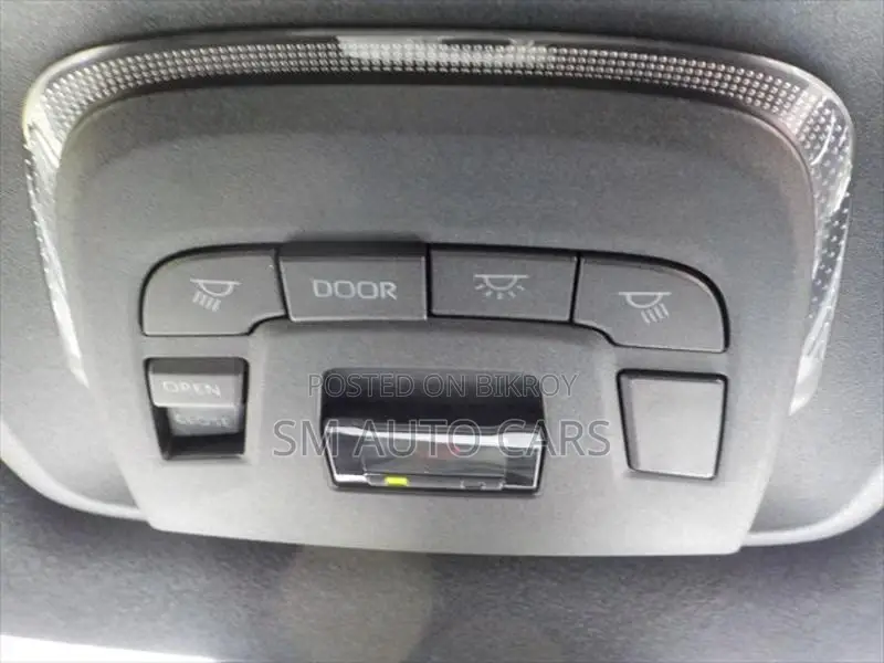 Toyota Corolla Cross Z Pearl Full Option 2023