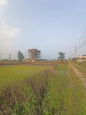 Urgent need. Bashundhara [ P Block ] South facing plot for sale