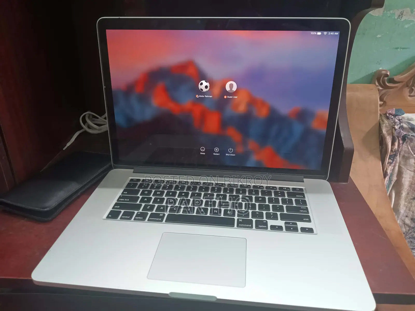 Macbook Pro A1398 16/256