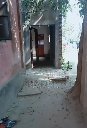 জমিসহ বাড়ি বিক্রি হবে।