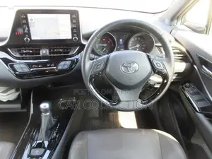 Toyota C-HR G LED , RED COLOR 2020
