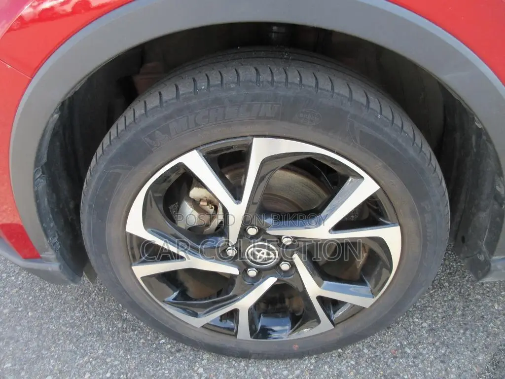 Toyota C-HR G LED , RED COLOR 2020