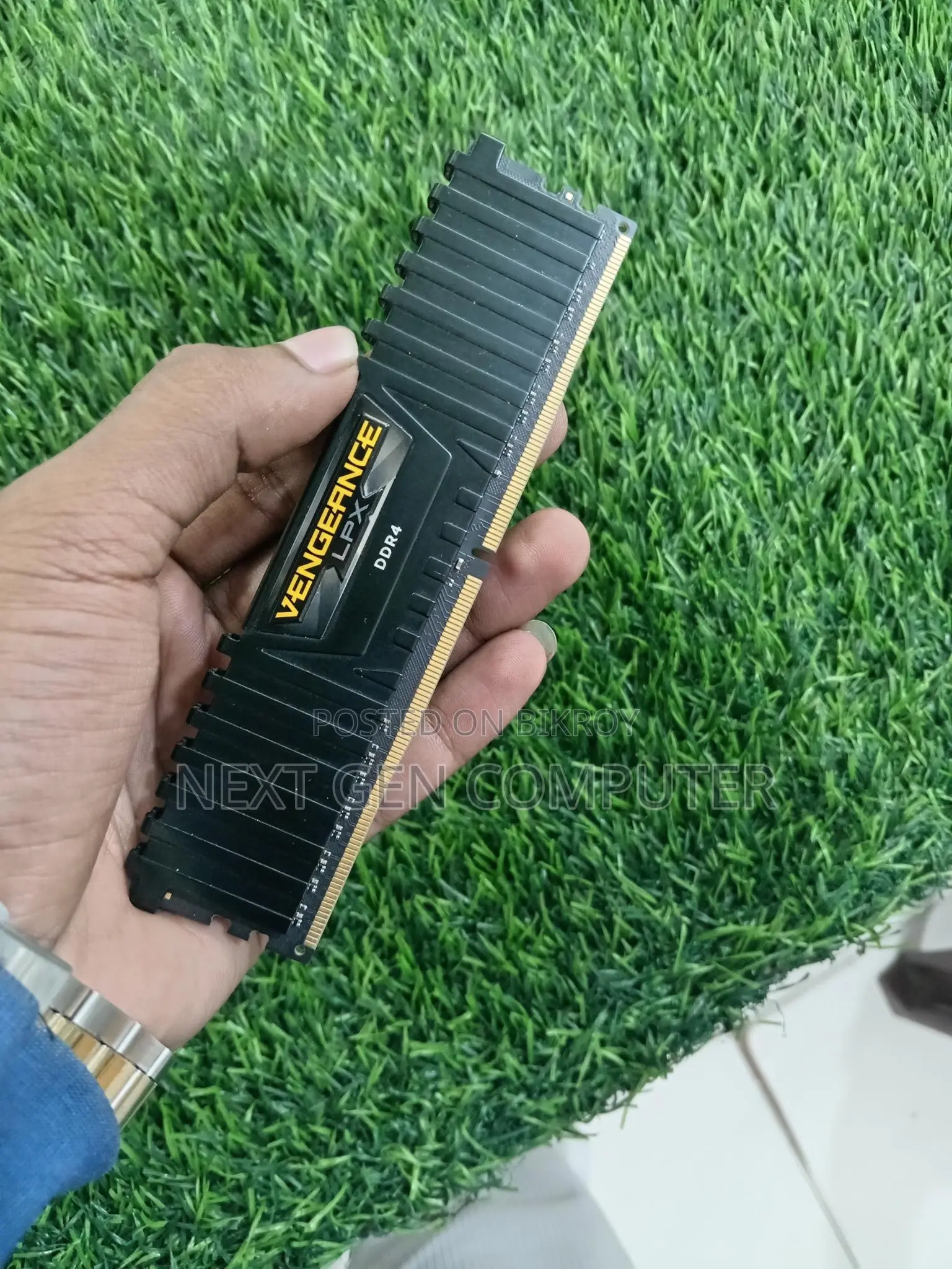 Corsair DDR-4 RAM