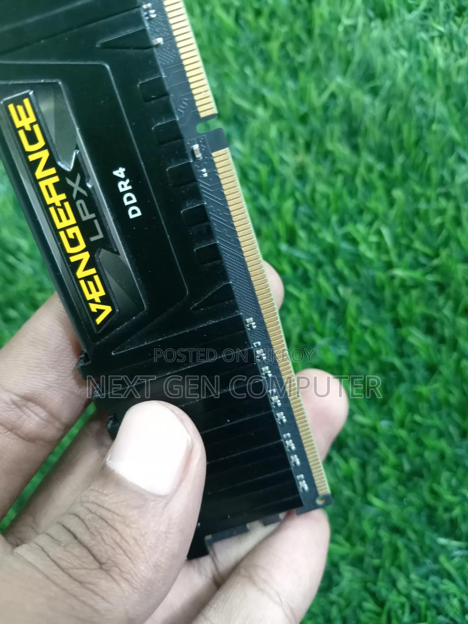 Corsair DDR-4 RAM