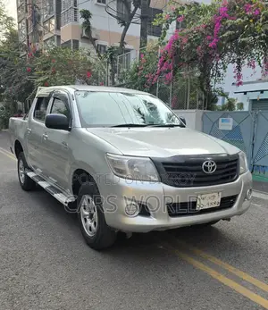 টয়োটা হিলাক্স ডাবল কেবিন পিকআপ ২০০৭