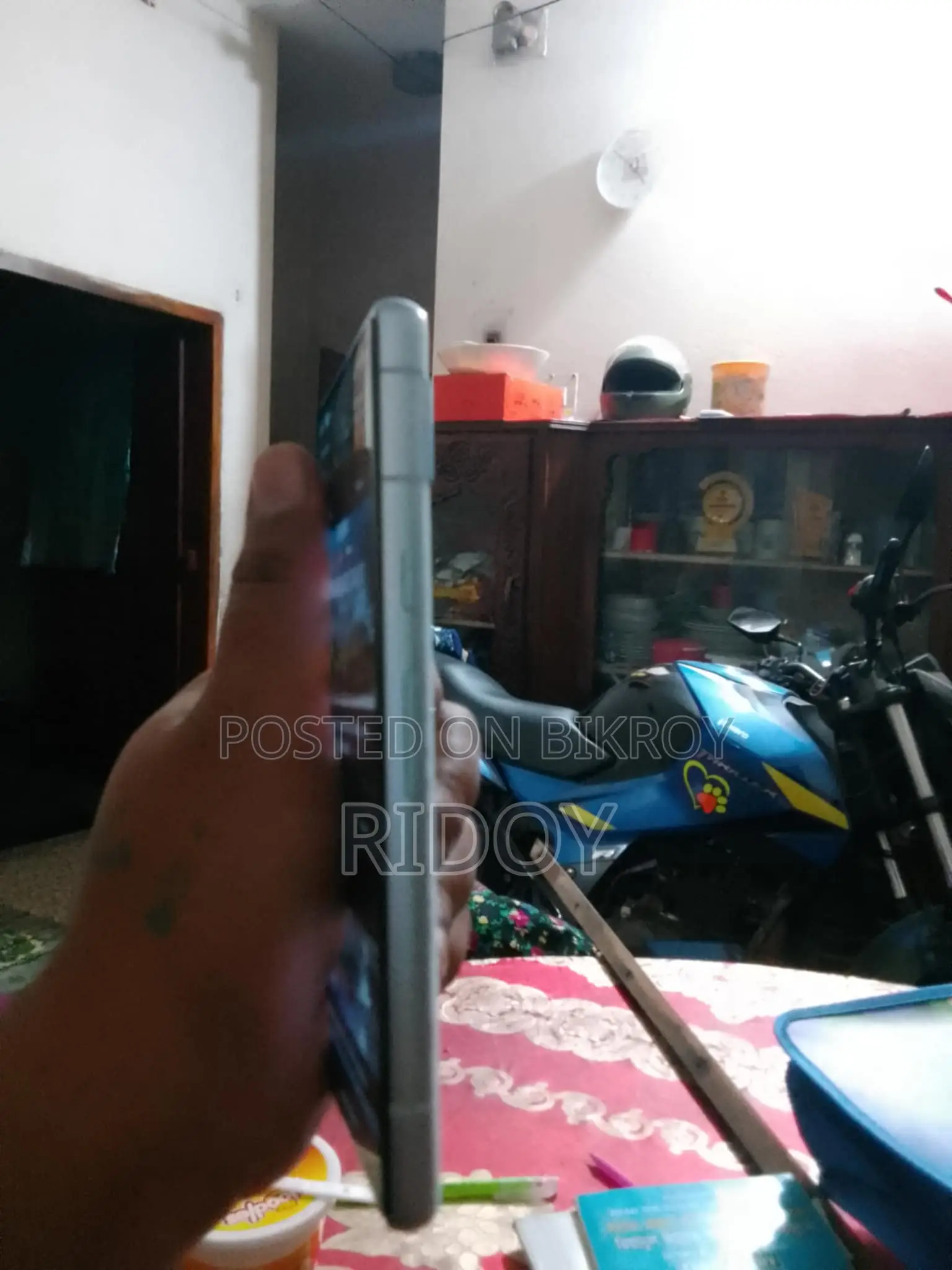 Google Pixel 5a . (Used)