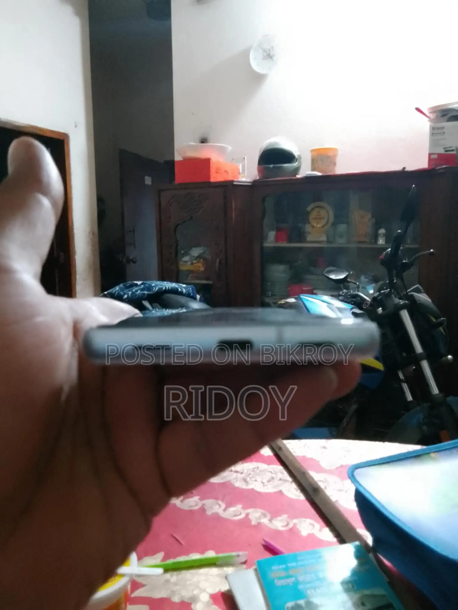 Google Pixel 5a . (Used)