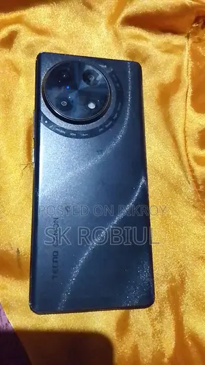 Tecno Camon 30s . (Used)