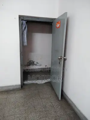To Let Room