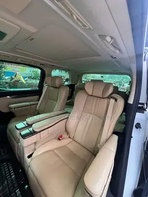 Toyota Alphard Business Class for rent
