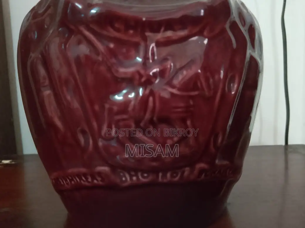 Vintage Royal Salute 21 Year Old Ceramic Decanter - Wade England