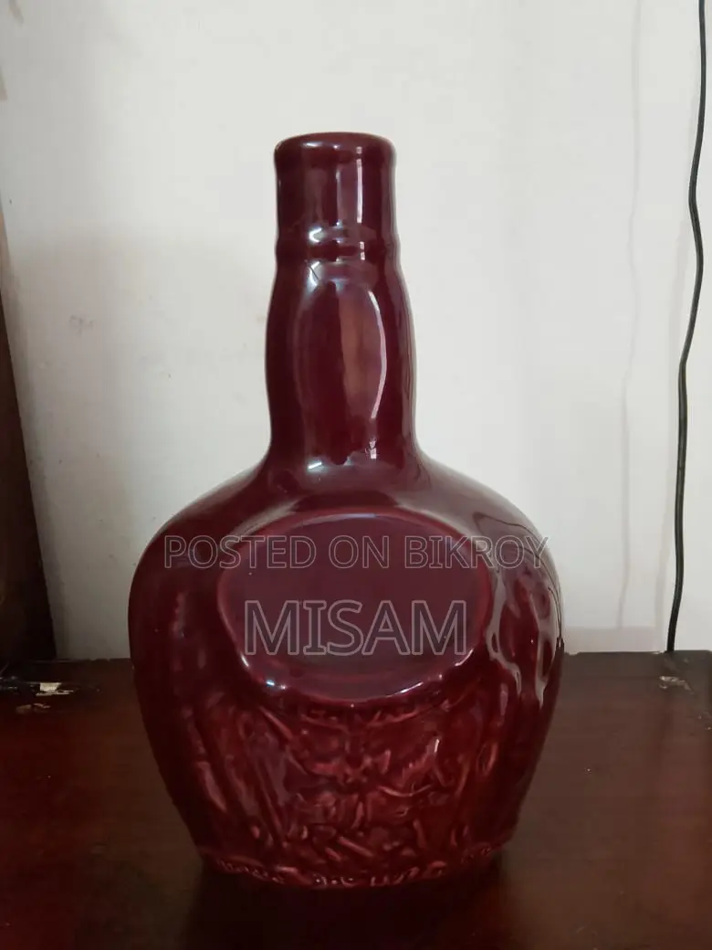 Vintage Royal Salute 21 Year Old Ceramic Decanter - Wade England