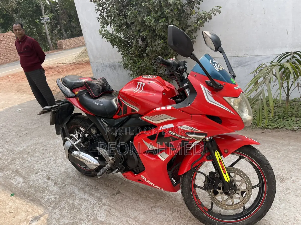 Suzuki Gixxer SF . 2017