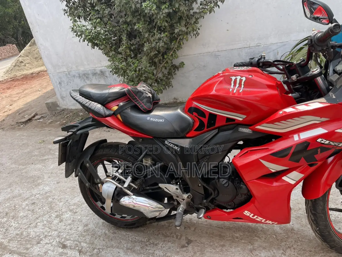 Suzuki Gixxer SF . 2017