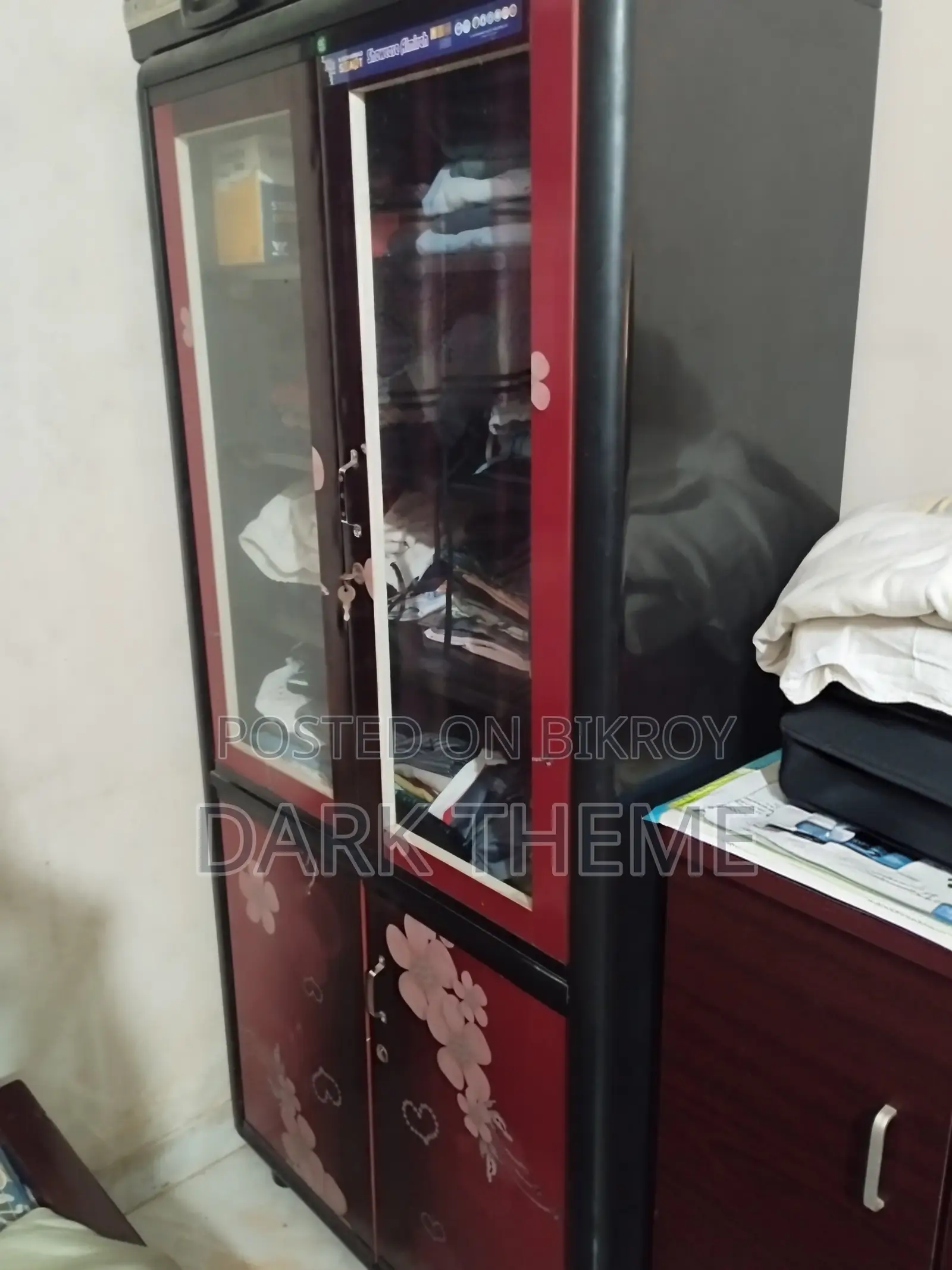 আলমারি বিক্রির জন্য
