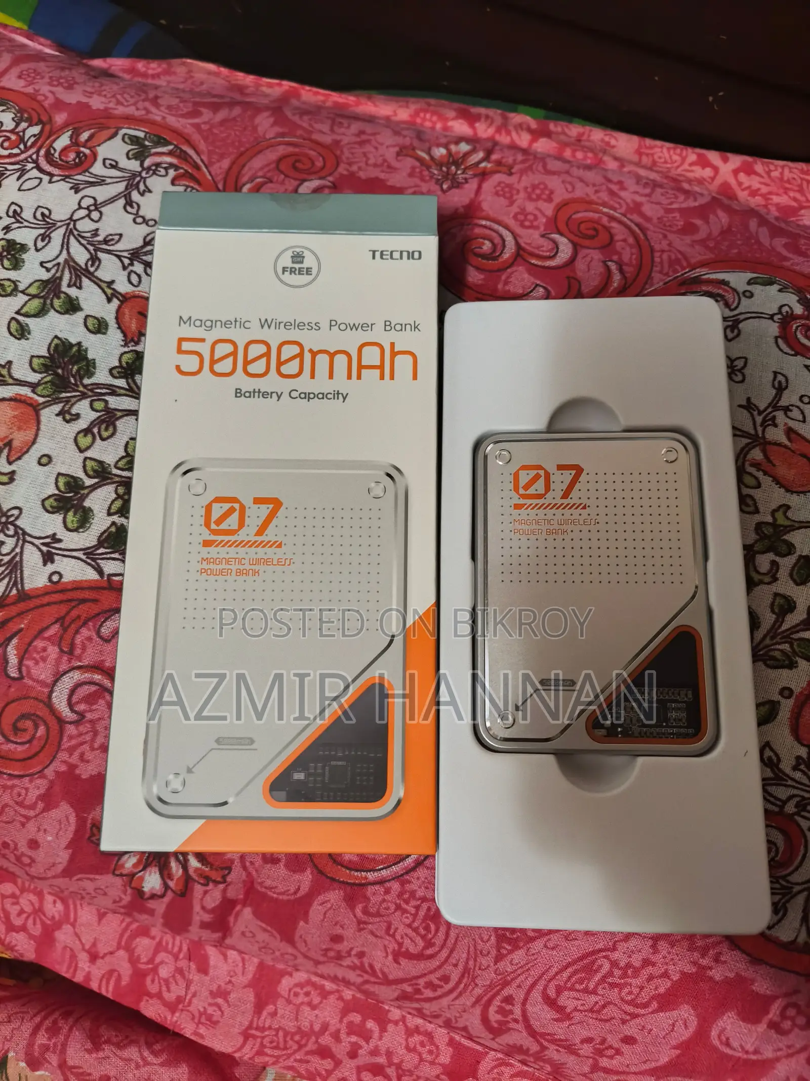 Tecno 07 Magnetic Wireless Powerbank