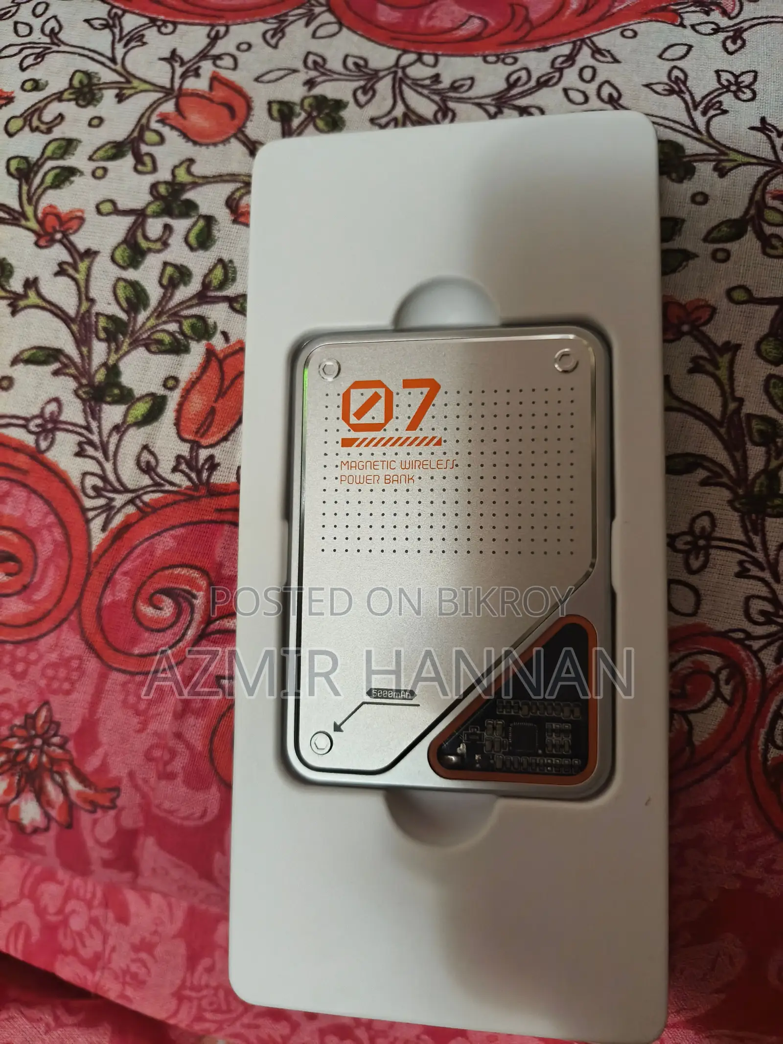 Tecno 07 Magnetic Wireless Powerbank