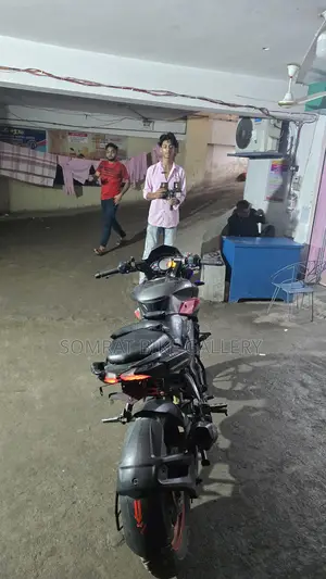 Bajaj Pulsar NS 160 সুপার ফ্রেশ 2018
