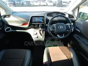 Toyota Sienta G Quero HV Pearl 2020