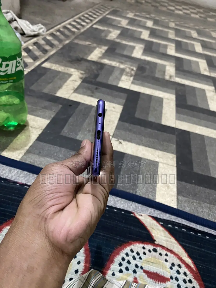 Vivo V20 (Used)