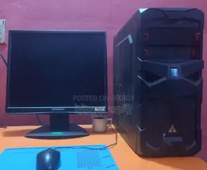 Core i3- 4th generation, 19" YOUNDAI LCD (Square)