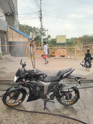 সুজুকি জিক্সার মনোটোন ২০২২ ব্ল্যাক