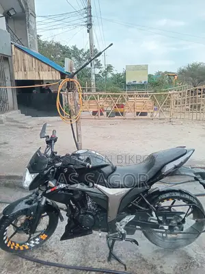 সুজুকি জিক্সার মনোটোন ২০২২ ব্ল্যাক