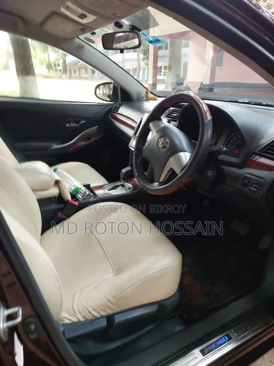 Toyota Premio 2012