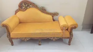 চমৎকার ডিভান