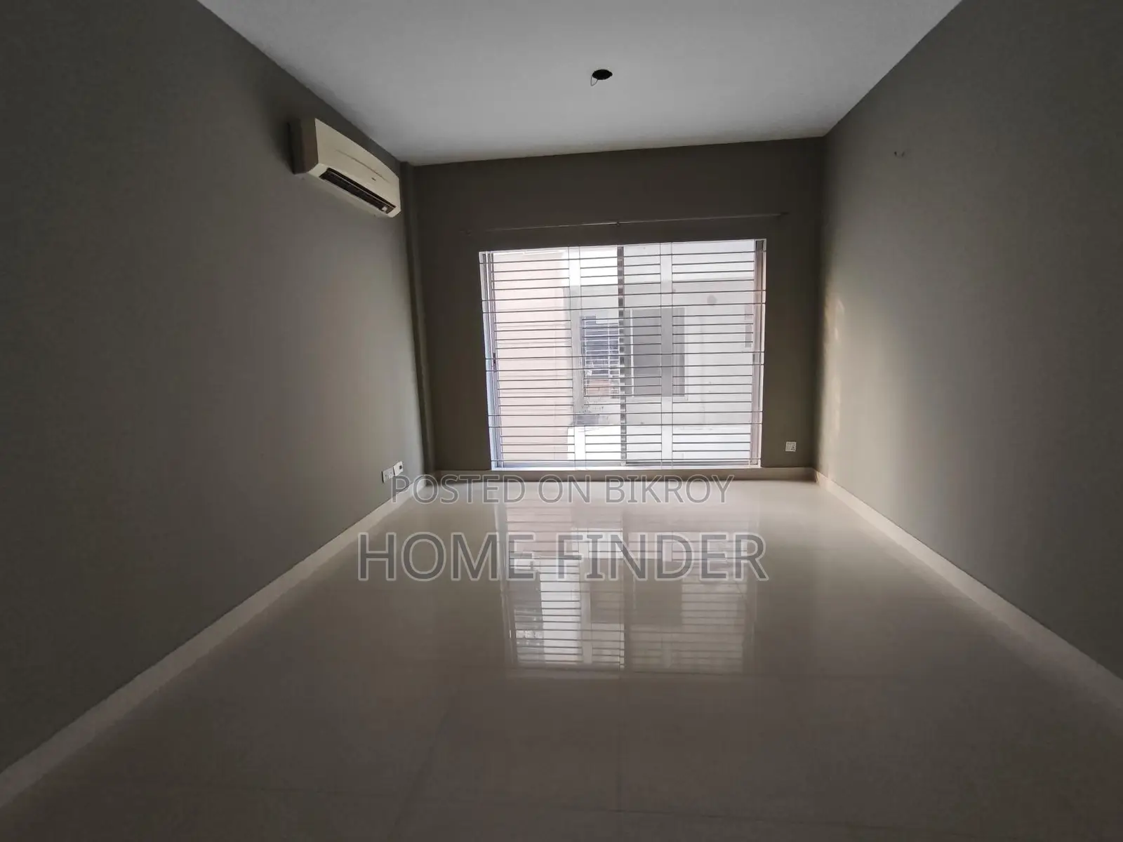 2400 Sqft 3 Bed Un-Furnished Apartment For Rent In Gulshan