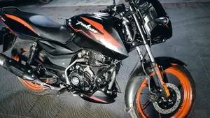 Bajaj Pulsar 150 . 2023