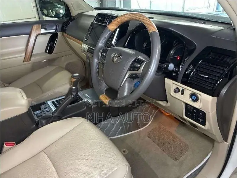 Toyota Prado TXL 2022