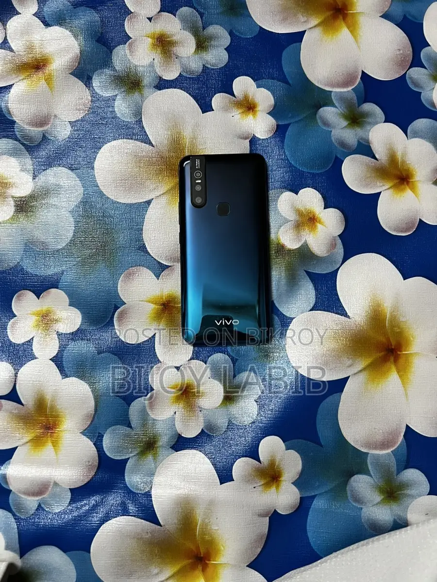 Vivo V15 . (Used)