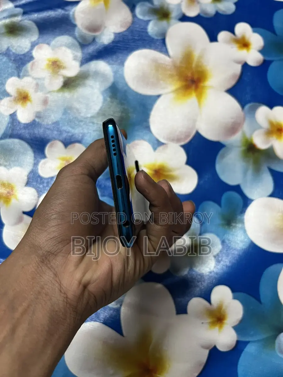 Vivo V15 . (Used)