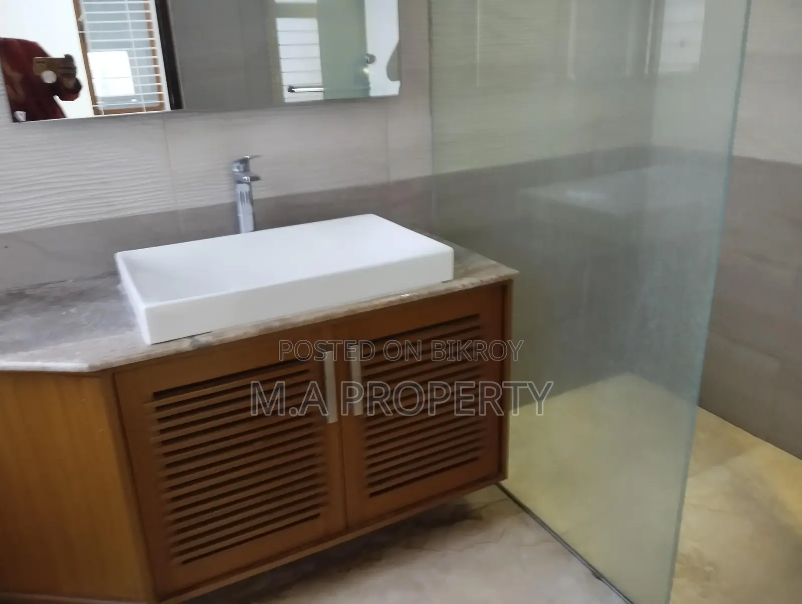 3000SFT 4BED SEMI-FURNISHED FLAT RENT IN BARIDHARA DIPLOMATIC